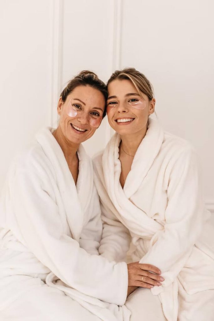 🌸 Mai 2026 – Célébrons toutes les mamans avec tendresse 💐👩‍👧